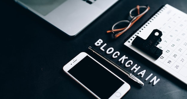 A blockchain course gives the certified blockchain expert proficiency in different blockchain technologies and blockchain concepts