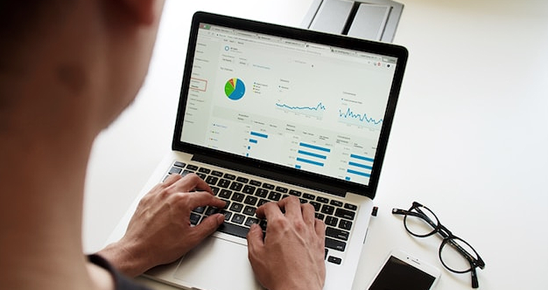 A otimização para os motores de busca é um pilar fundamental de qualquer estratégia de marketing digital. Descobre outras dicas sobre estratégias de marketing aqui