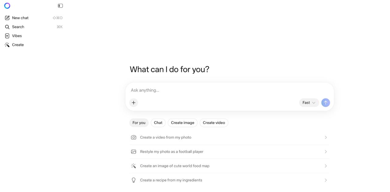 الصفحة الرئيسية للذكاء الاصطناعي Meta AI التي تعرض واجهة بحث الذكاء الاصطناعي التحادثية المدمجة مع منصات فيسبوك وإنستغرام وواتساب